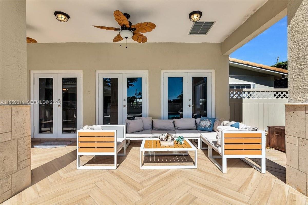 1700 Cleveland Rd Miami Beach, FL 33141