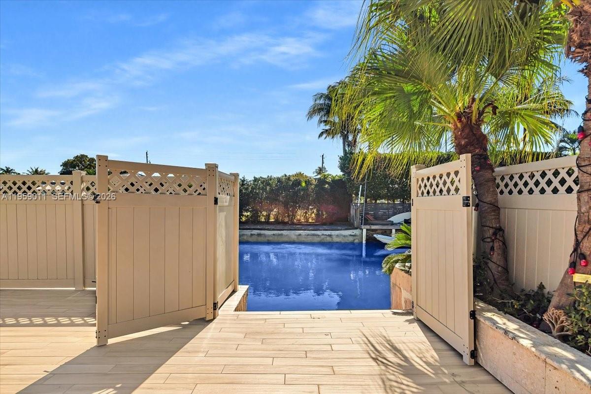 1700 Cleveland Rd Miami Beach, FL 33141