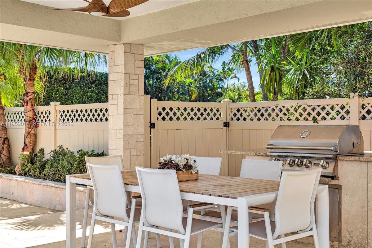 1700 Cleveland Rd Miami Beach, FL 33141