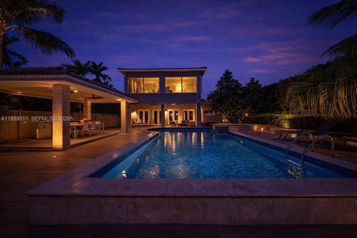 1700 Cleveland Rd Miami Beach, FL 33141