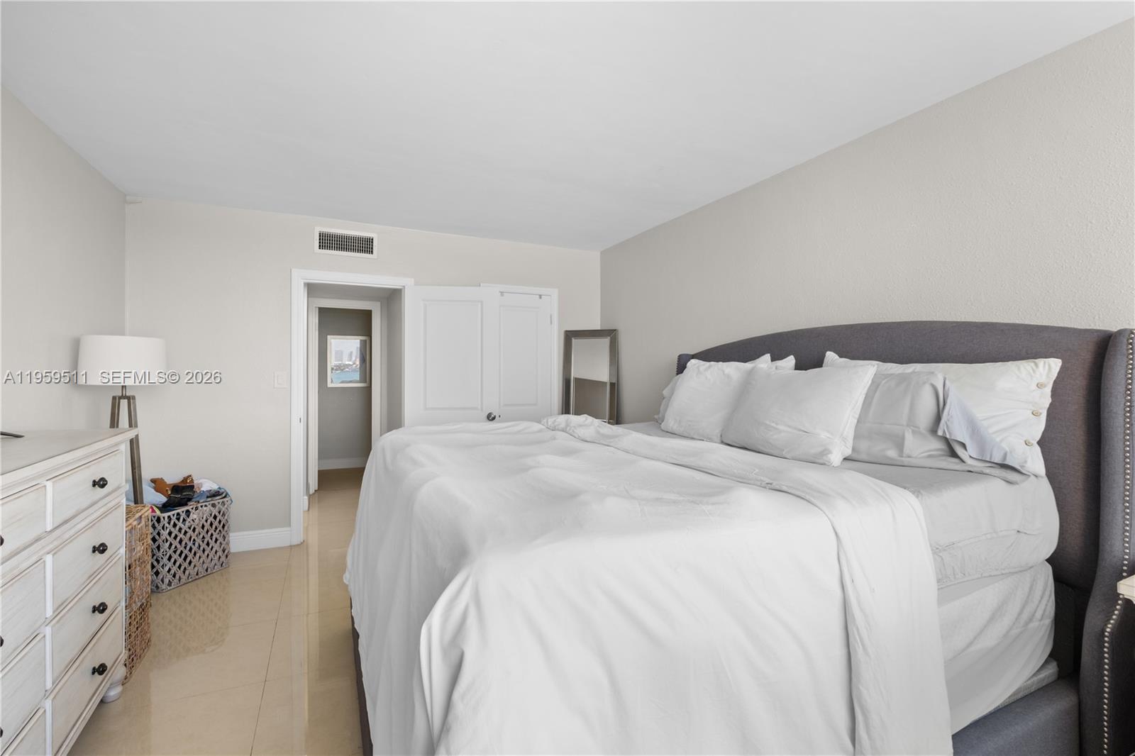 image Mirador 1200 (North Tower)18