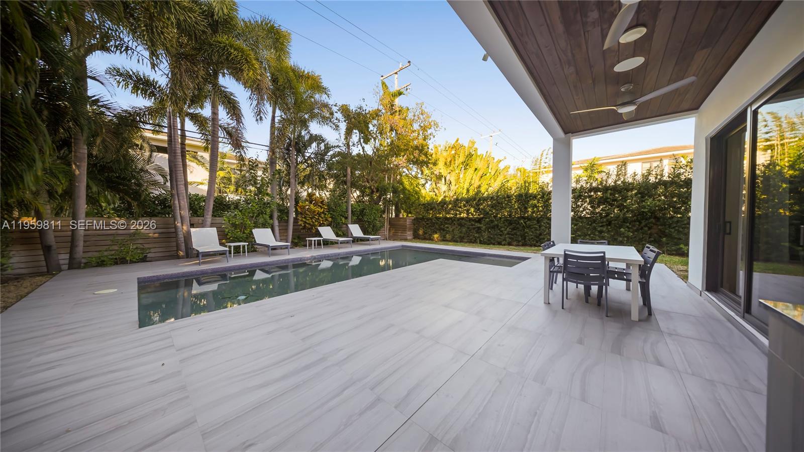 1629 NE 4th Pl Fort Lauderdale, FL 33301