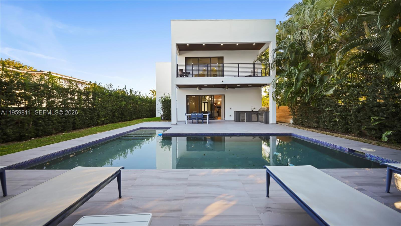 1629 NE 4th Pl Fort Lauderdale, FL 33301