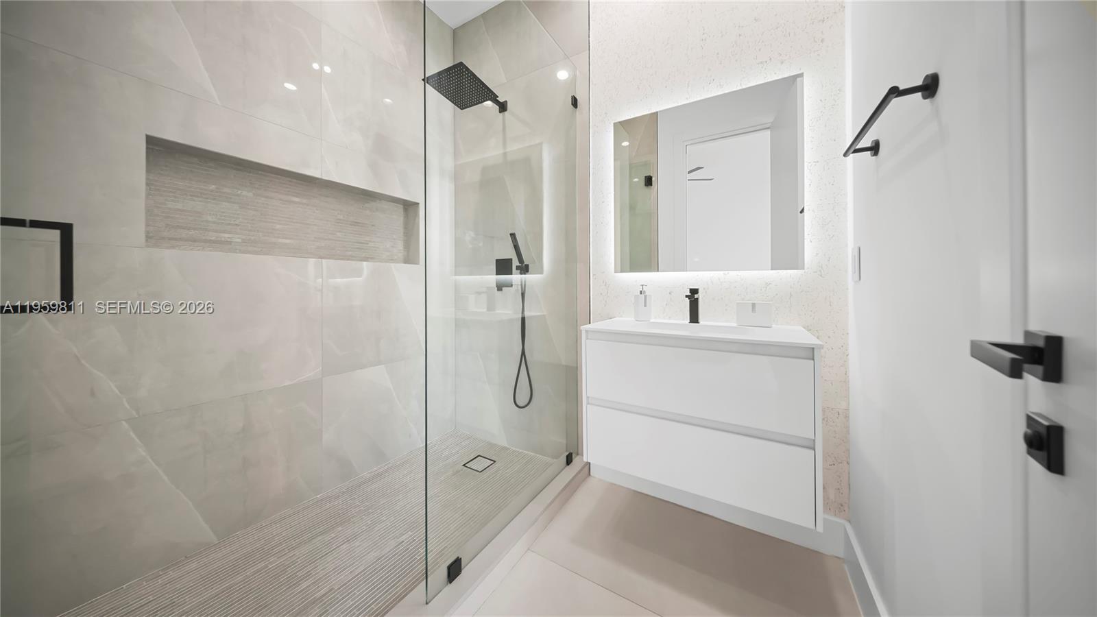 1629 NE 4th Pl Fort Lauderdale, FL 33301