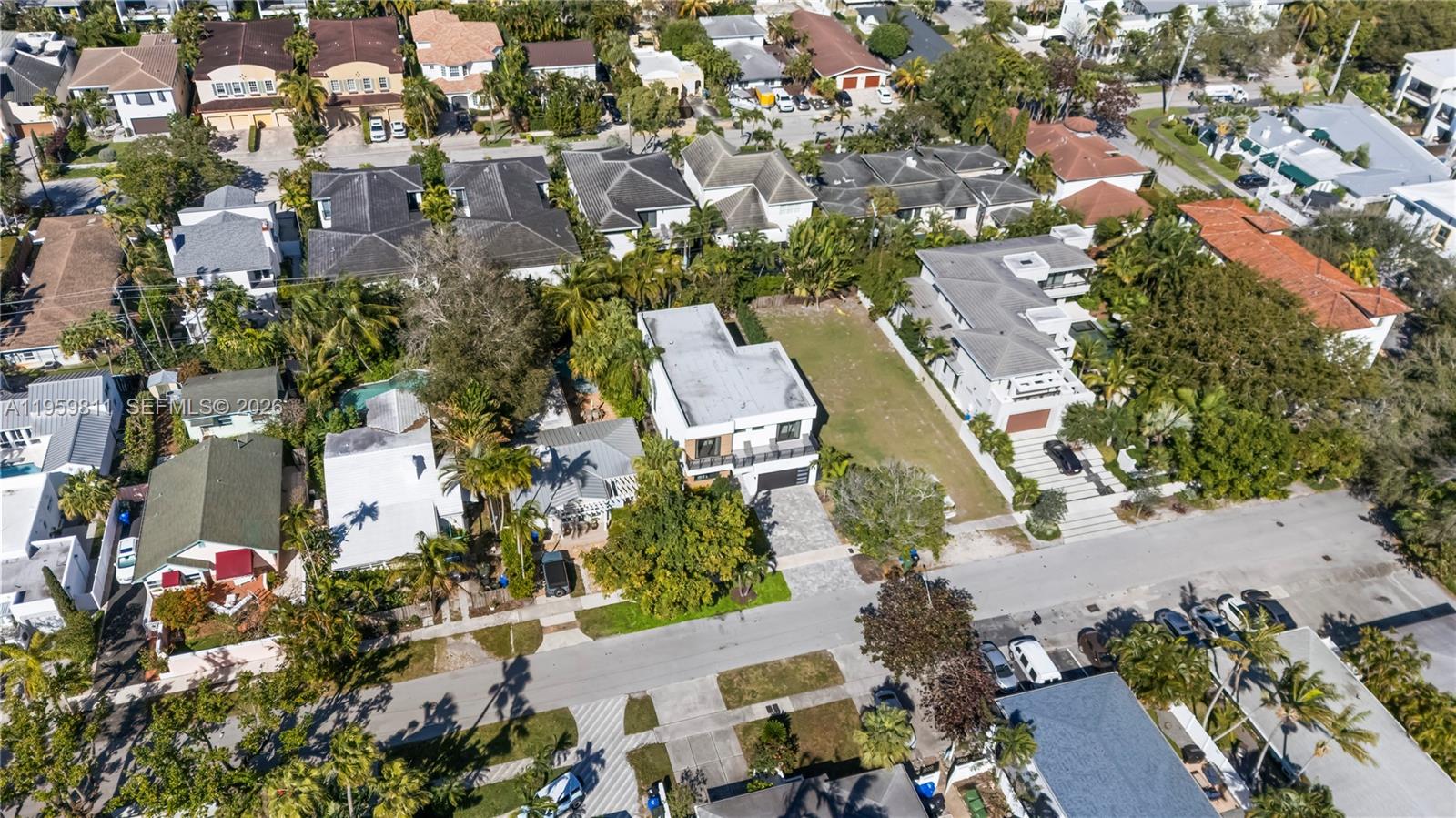 1629 NE 4th Pl Fort Lauderdale, FL 33301