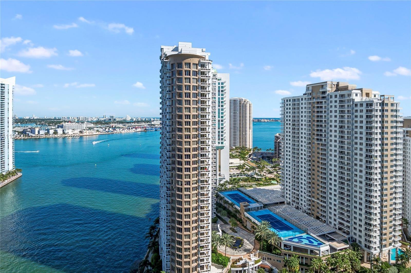465 Brickell Ave #2703 Miami, FL 33131