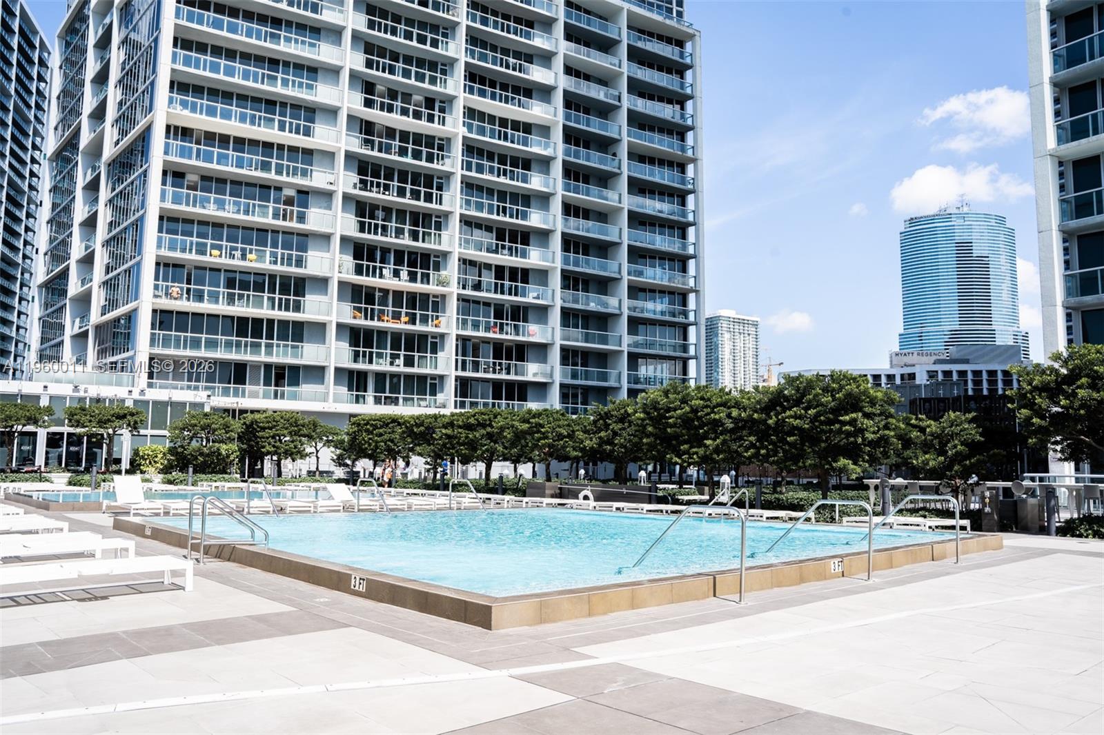 465 Brickell Ave #2703 Miami, FL 33131