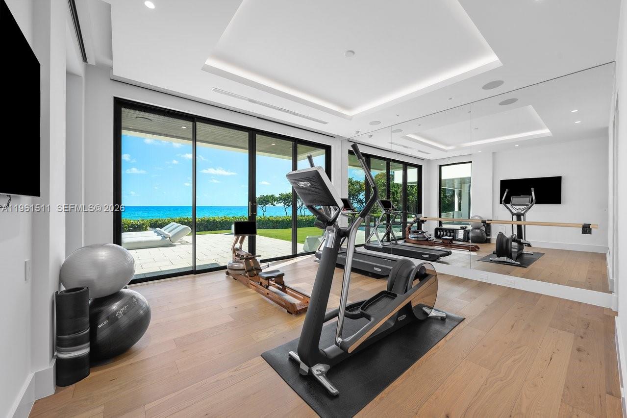 1107 Hillsboro Mile Hillsboro Beach, FL 33062