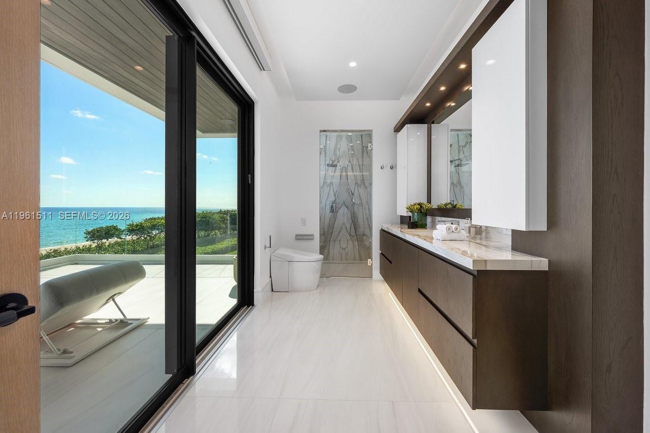 1107 Hillsboro Mile Hillsboro Beach, FL 33062