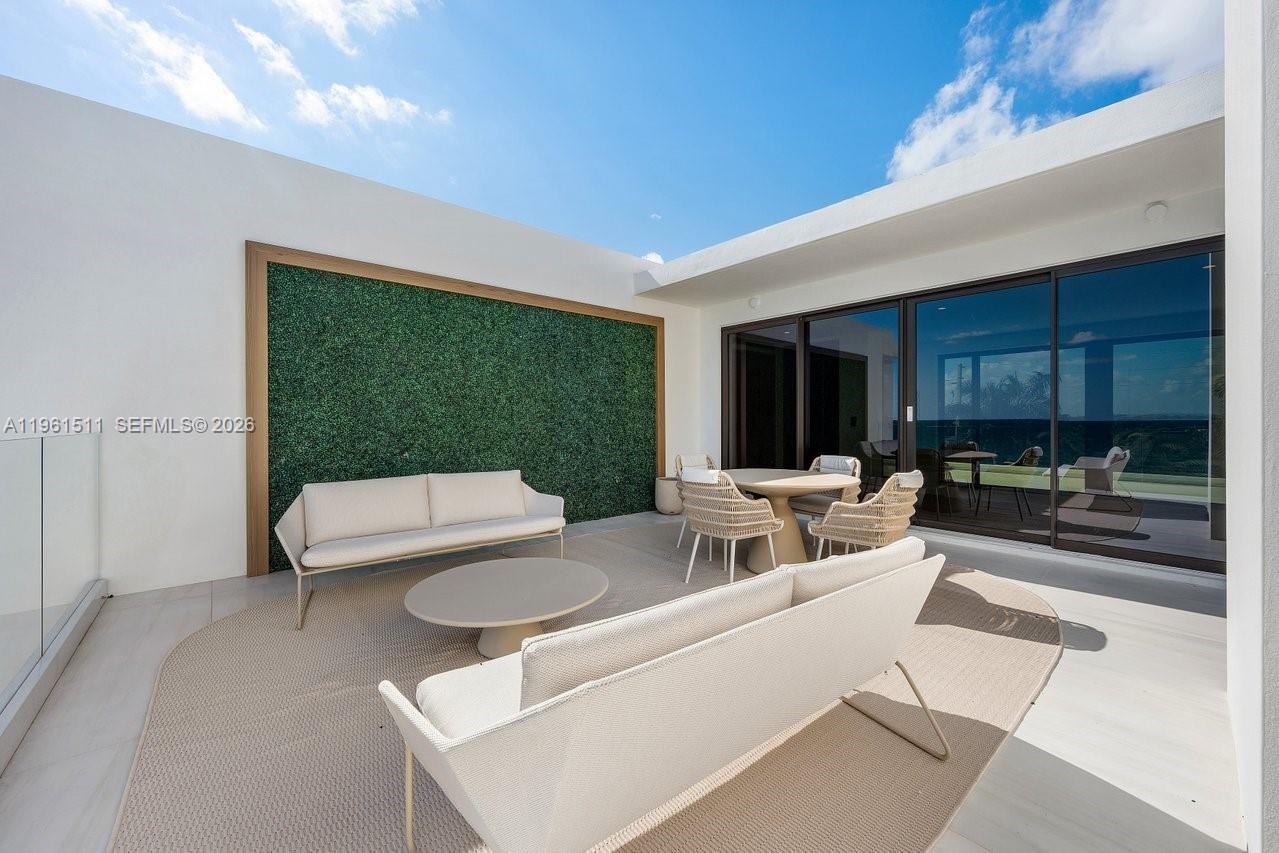 1107 Hillsboro Mile Hillsboro Beach, FL 33062