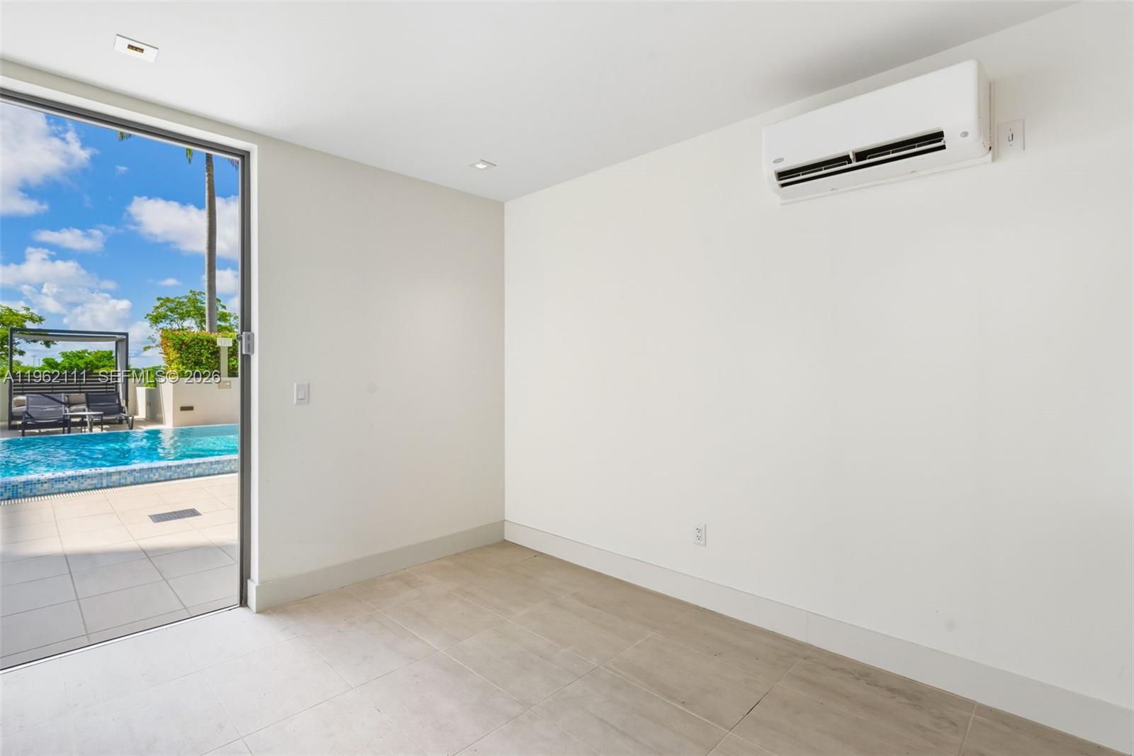 515 Valencia Ave #1301 Coral Gables, FL 33134