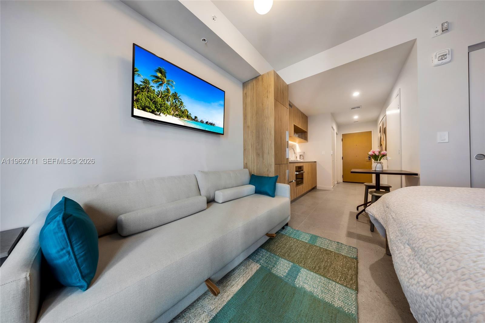 image The Crosby Miami Worldcenter13