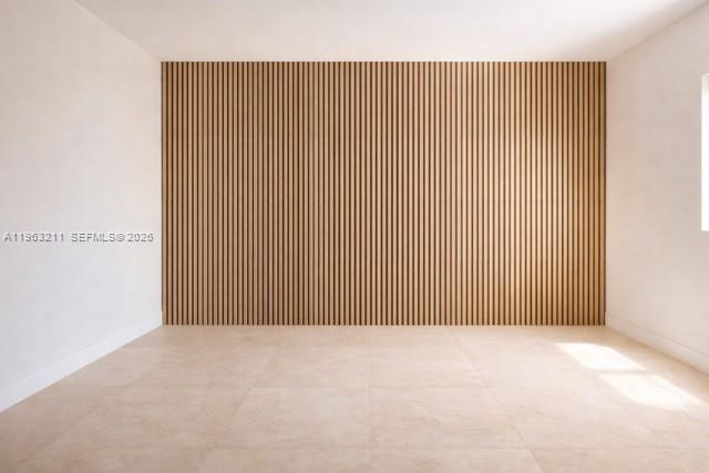 2775 NE 187th St #312