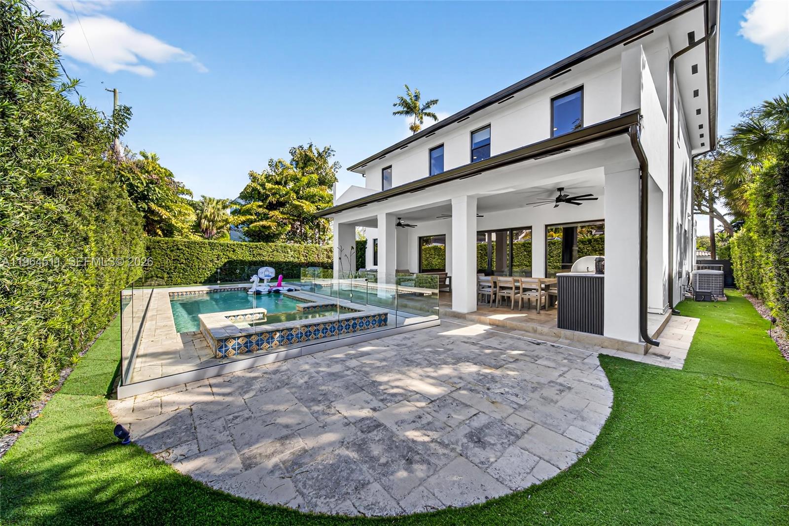 7500 SW 55th Ave Miami, FL 33143