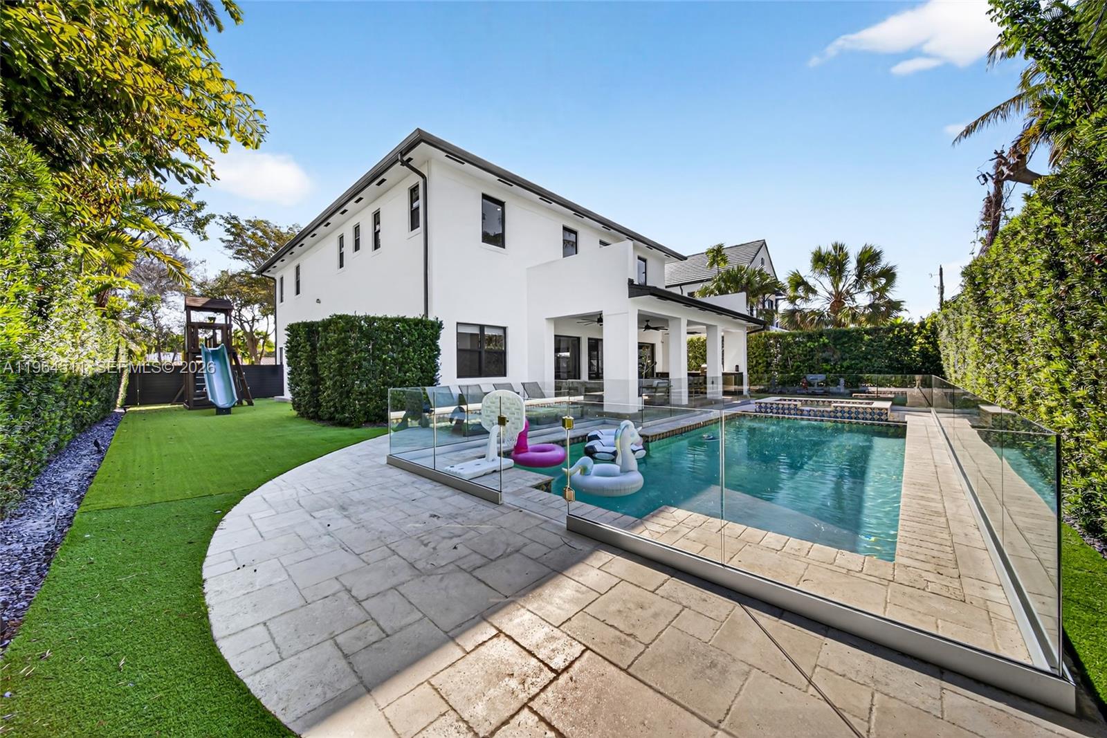 7500 SW 55th Ave Miami, FL 33143