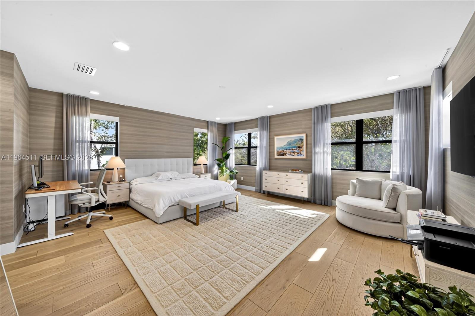 7500 SW 55th Ave Miami, FL 33143