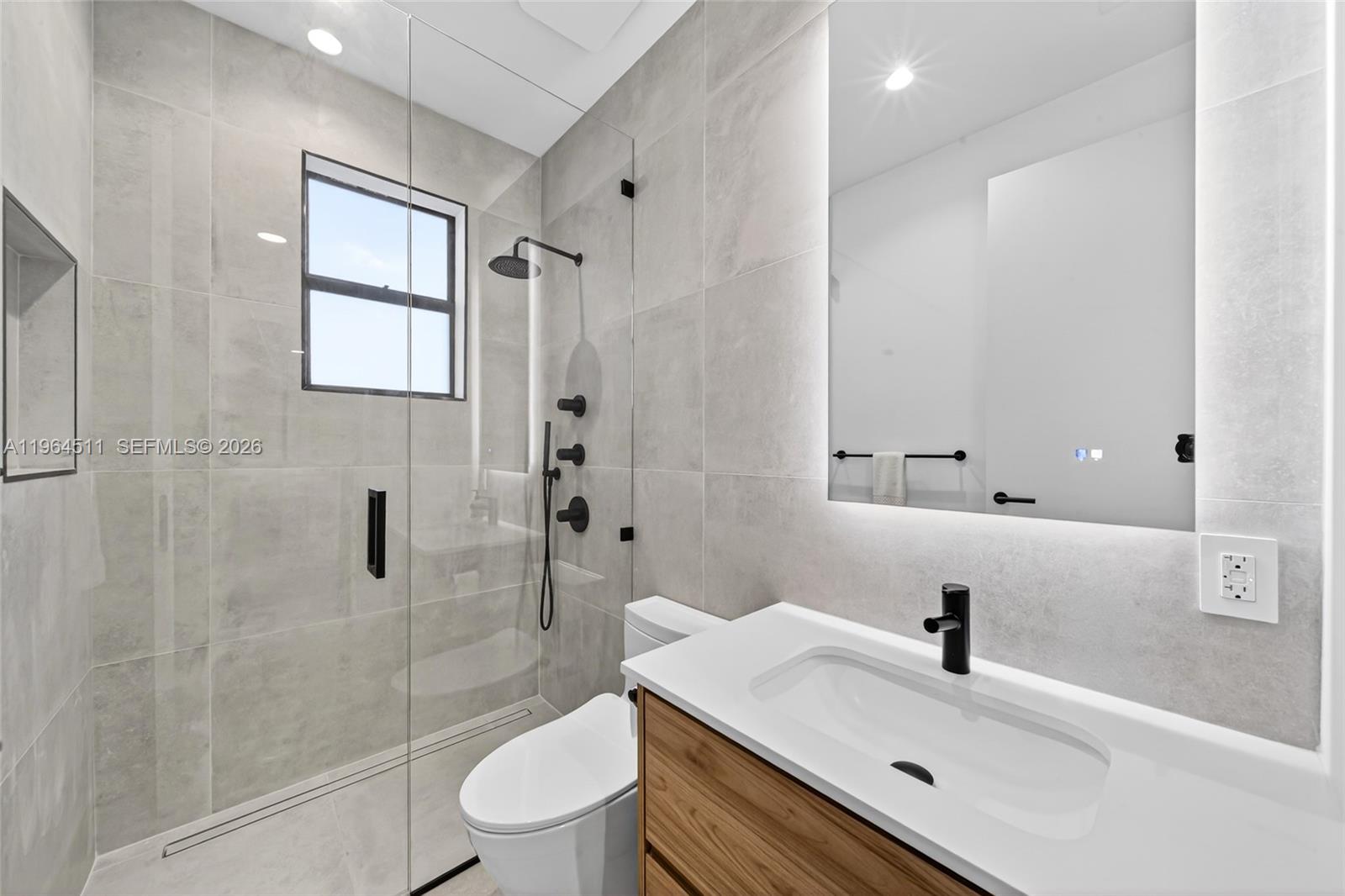 7500 SW 55th Ave Miami, FL 33143