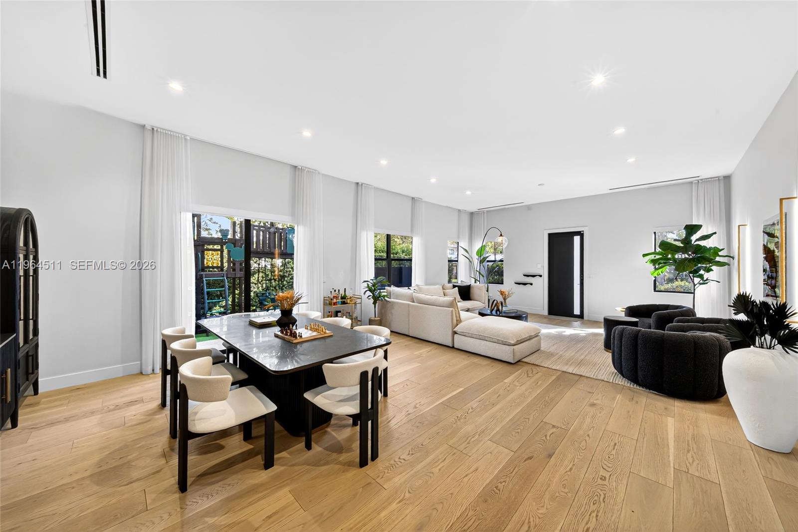 7500 SW 55th Ave Miami, FL 33143