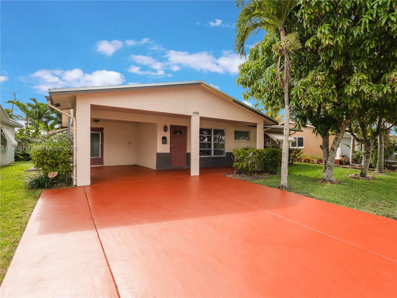 4938 NW 48th Ave Tamarac, FL 33319