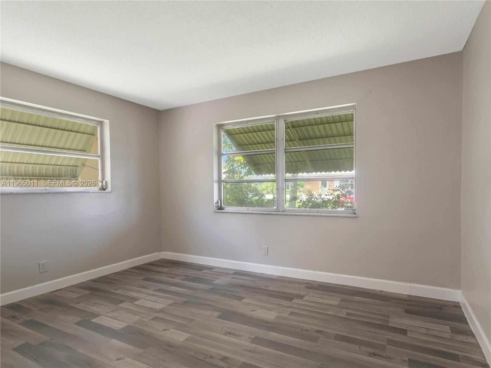 4938 NW 48th Ave Tamarac, FL 33319