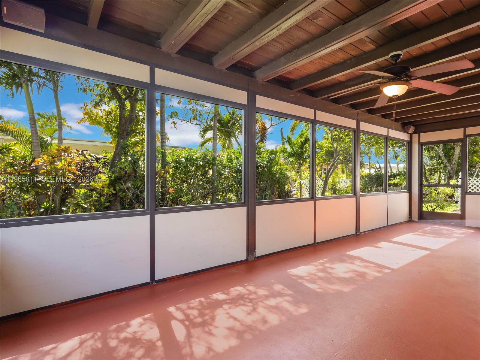 4938 NW 48th Ave Tamarac, FL 33319