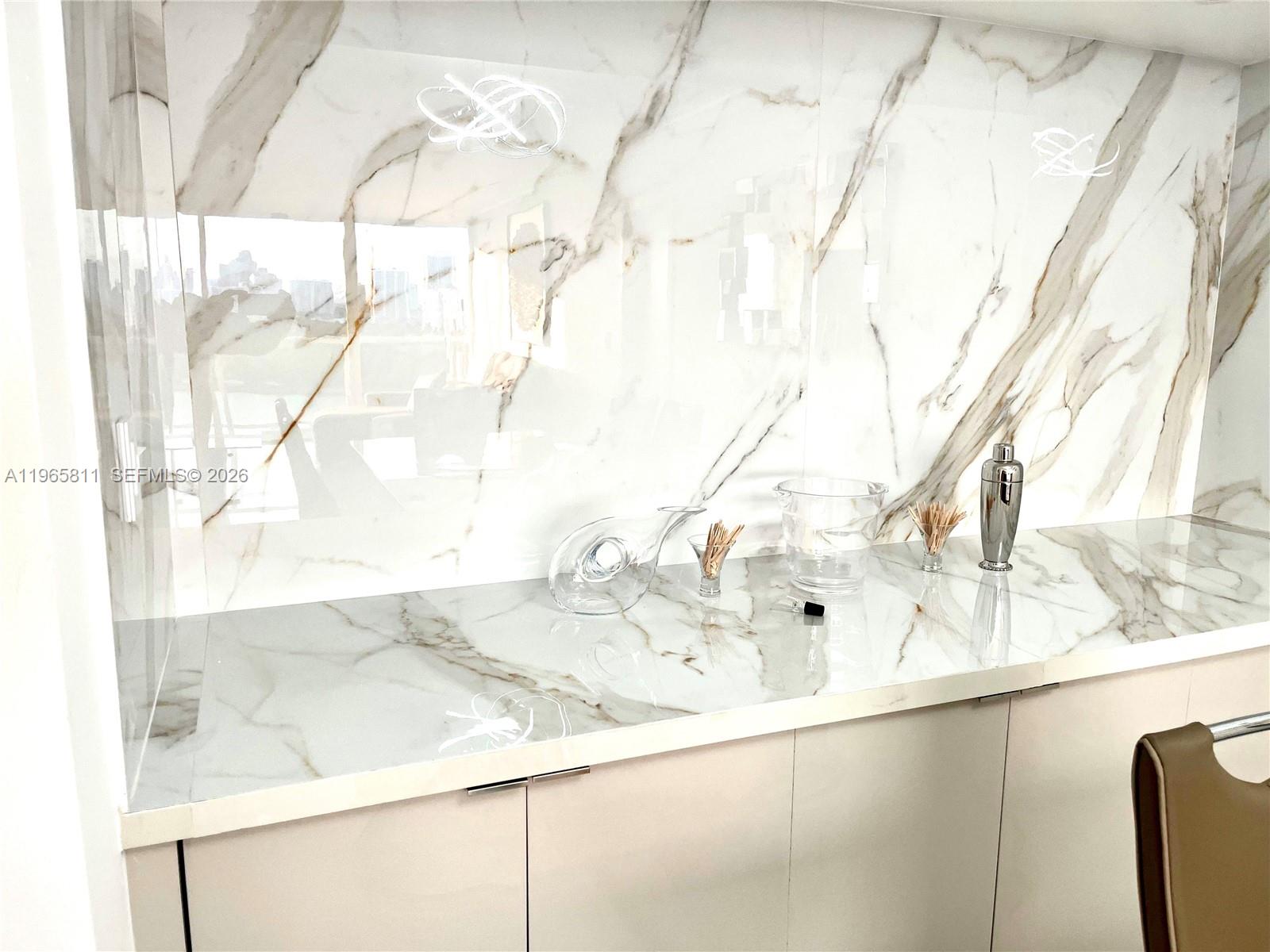 3701 N Country Clb Dr #1505 Aventura, FL 33180