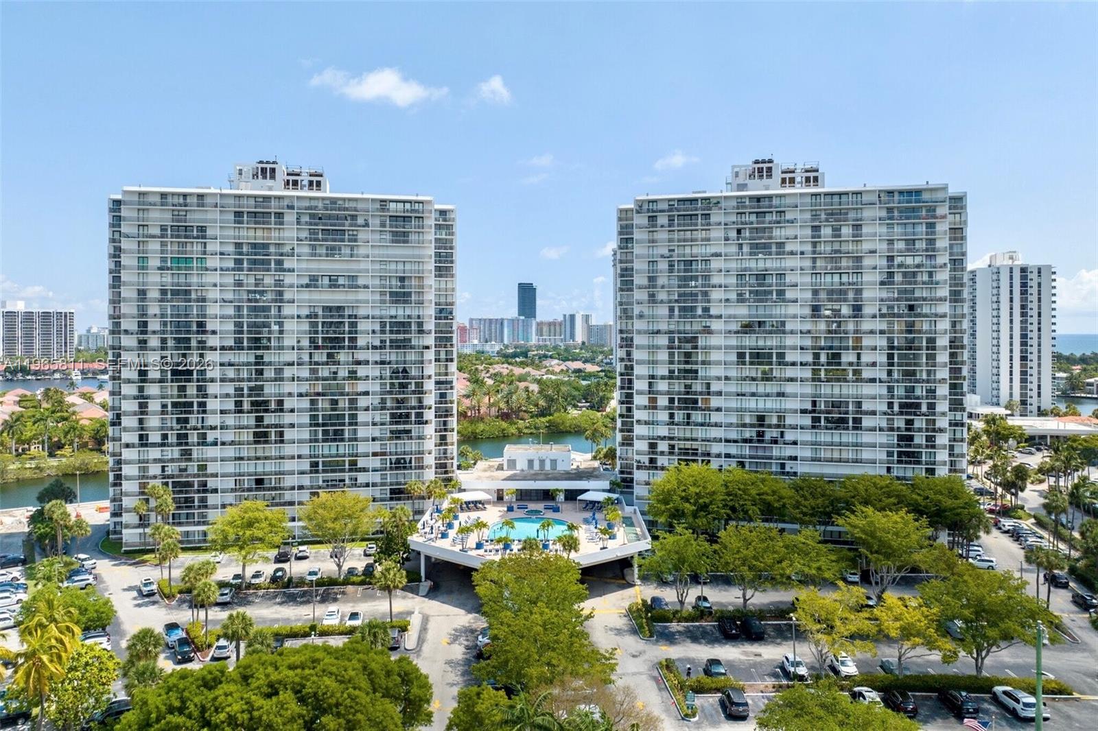 3701 N Country Clb Dr #1505 Aventura, FL 33180