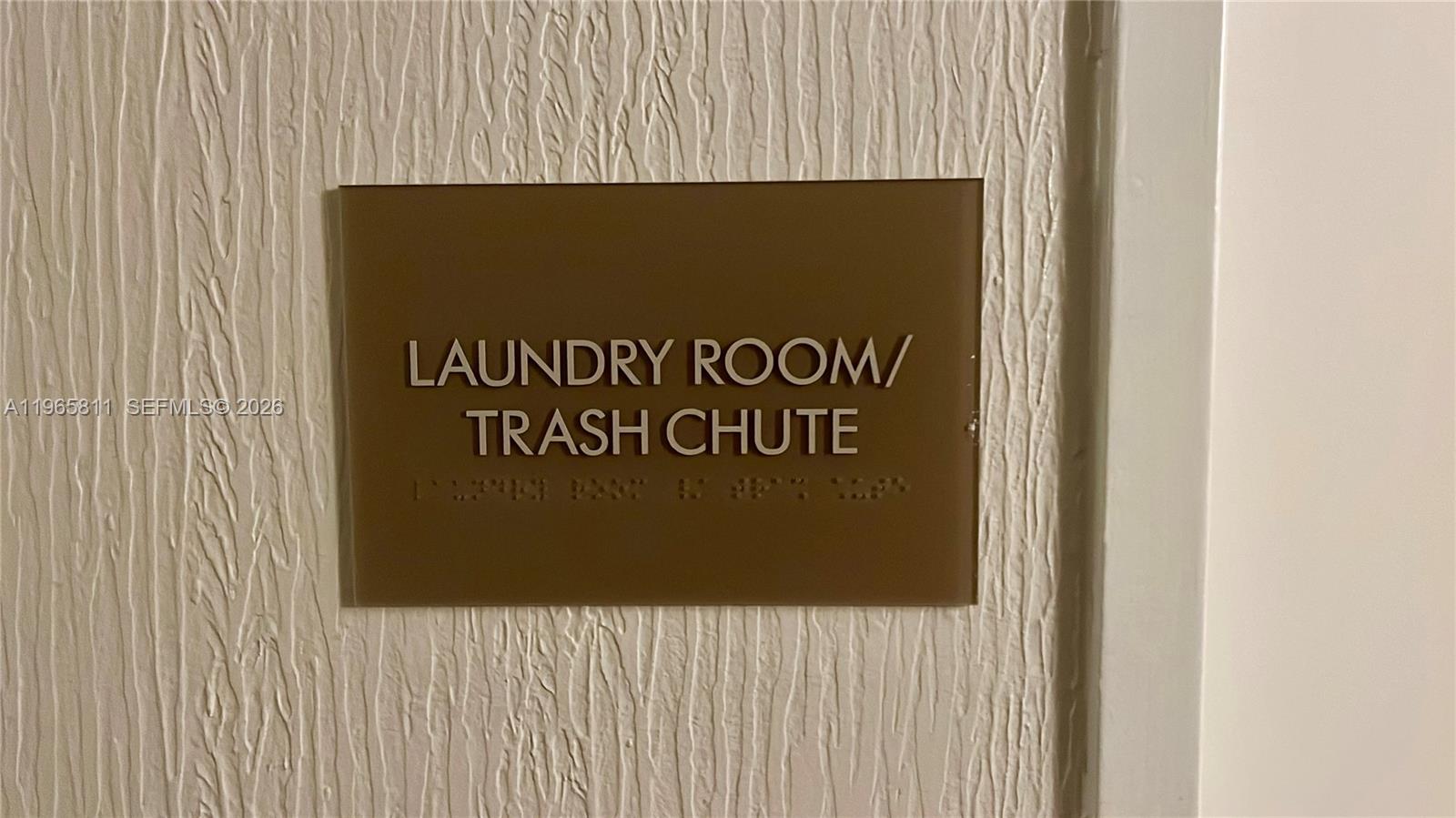 3701 N Country Clb Dr #1505 Aventura, FL 33180