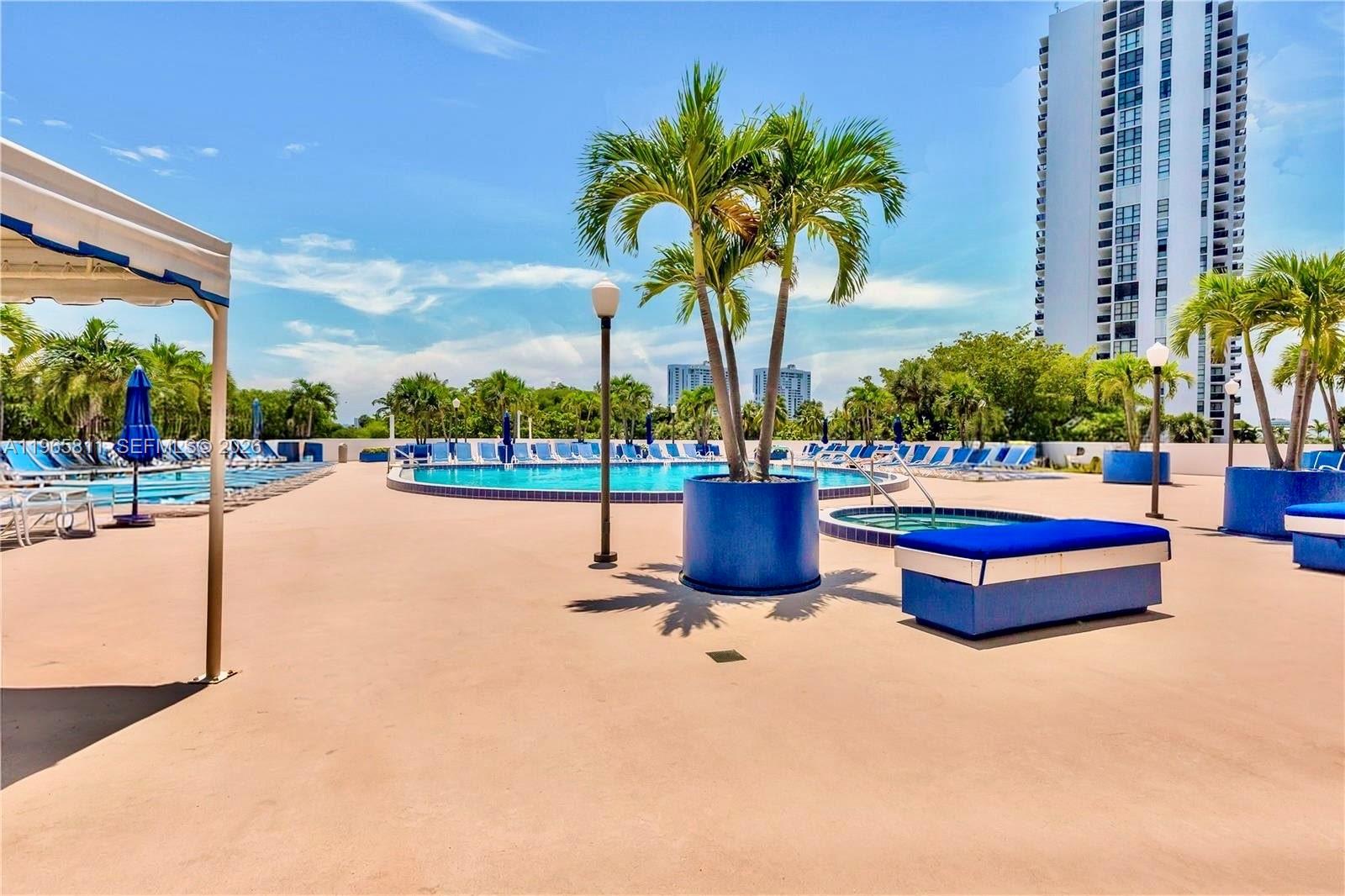 3701 N Country Clb Dr #1505 Aventura, FL 33180
