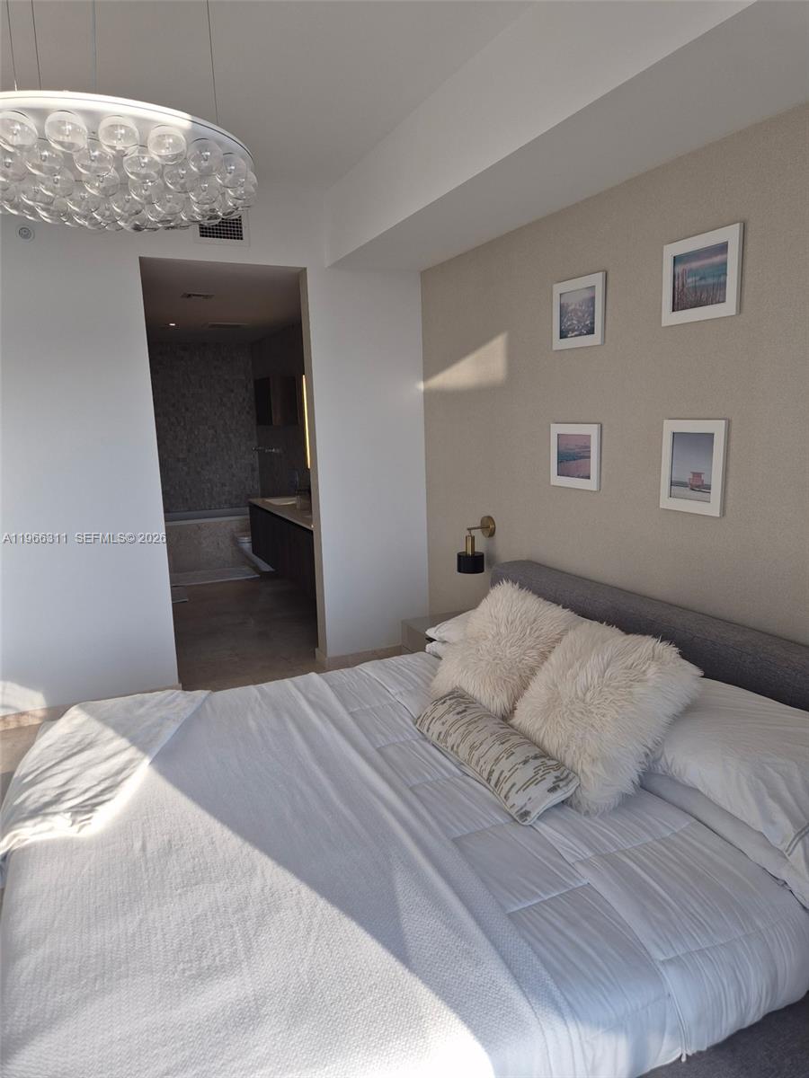 88 SW 7th St #3006 Miami, FL 33130