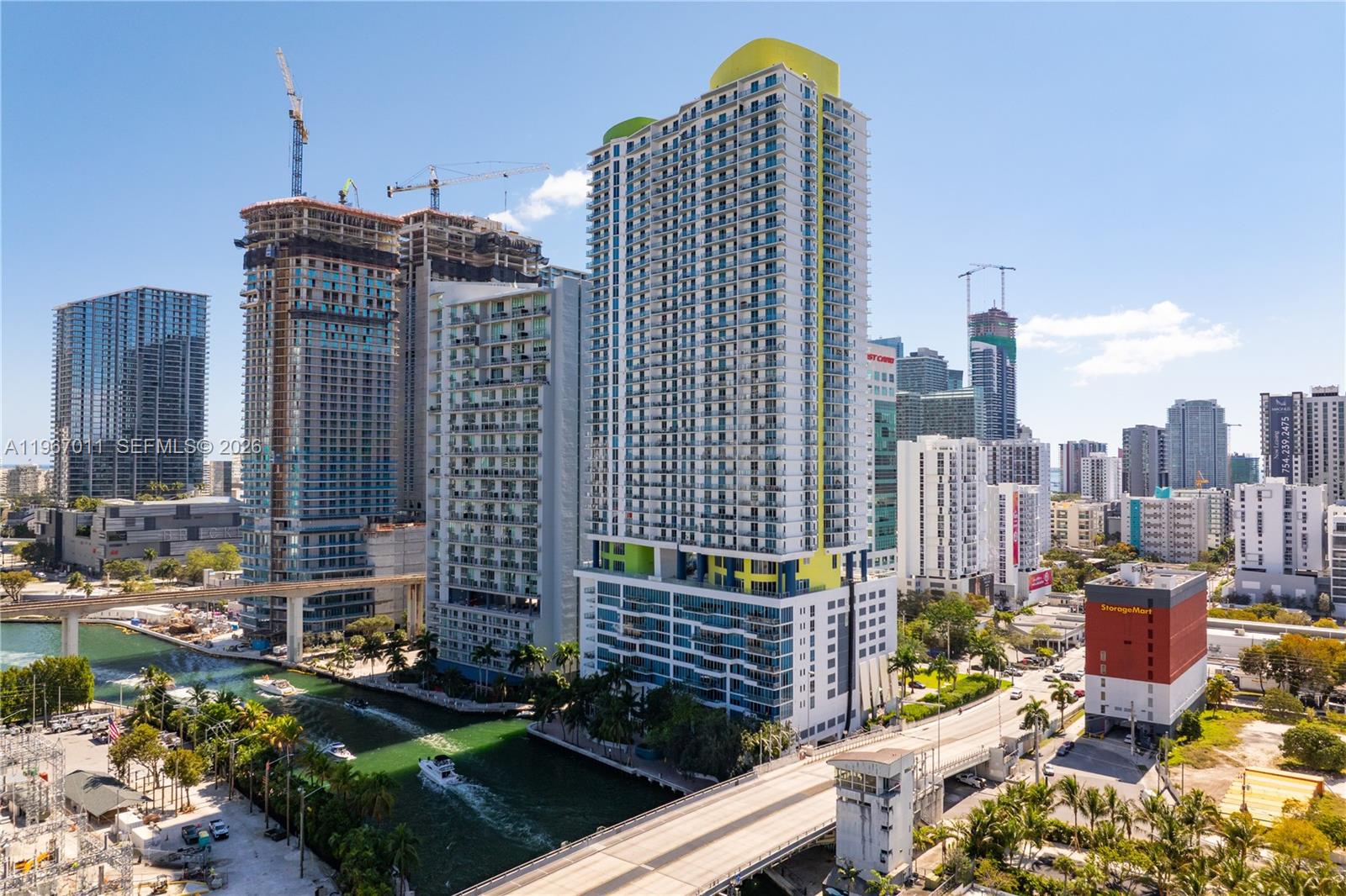 185 SW 7th St #2611 Miami, FL 33130