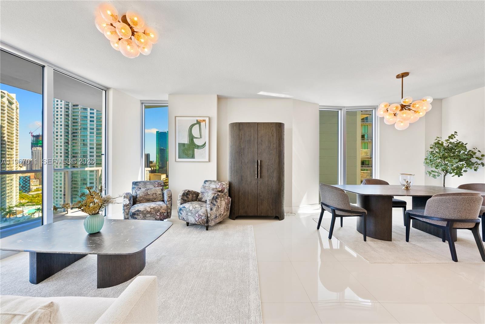 185 SW 7th St #2611 Miami, FL 33130