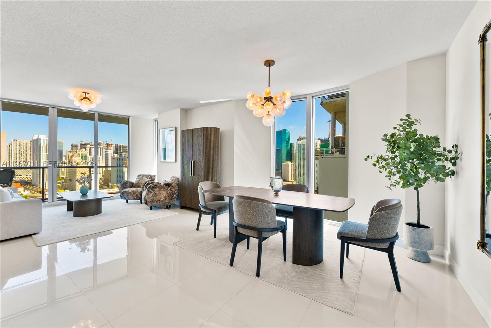 185 SW 7th St #2611 Miami, FL 33130