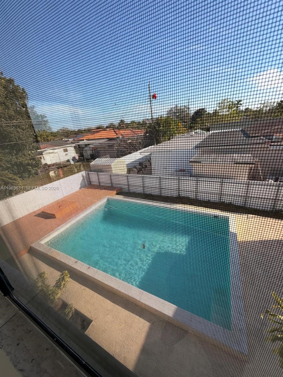 935 SW 72nd Ave Miami, FL 33144