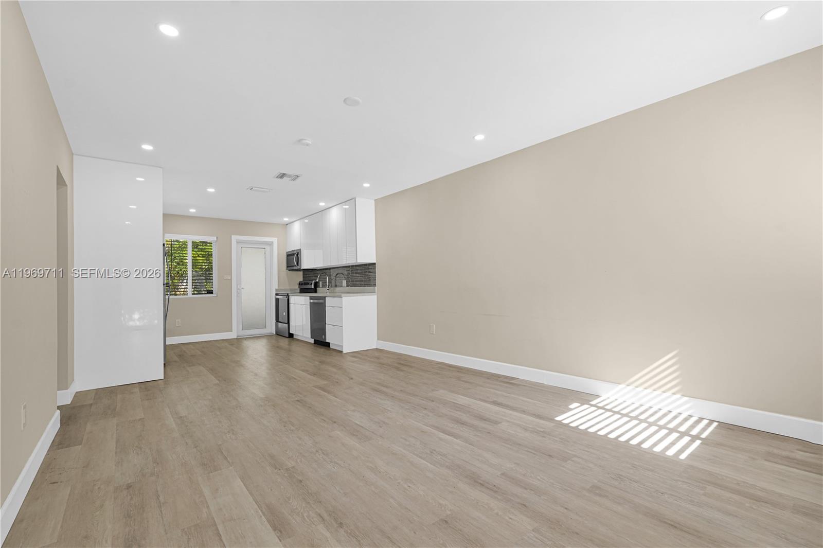 11919 NE 8th Ave Biscayne Park, FL 33161