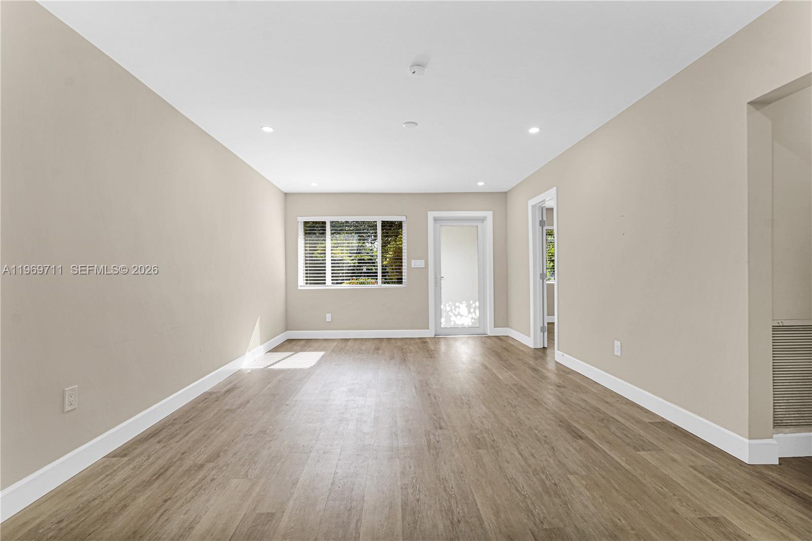 11919 NE 8th Ave Biscayne Park, FL 33161