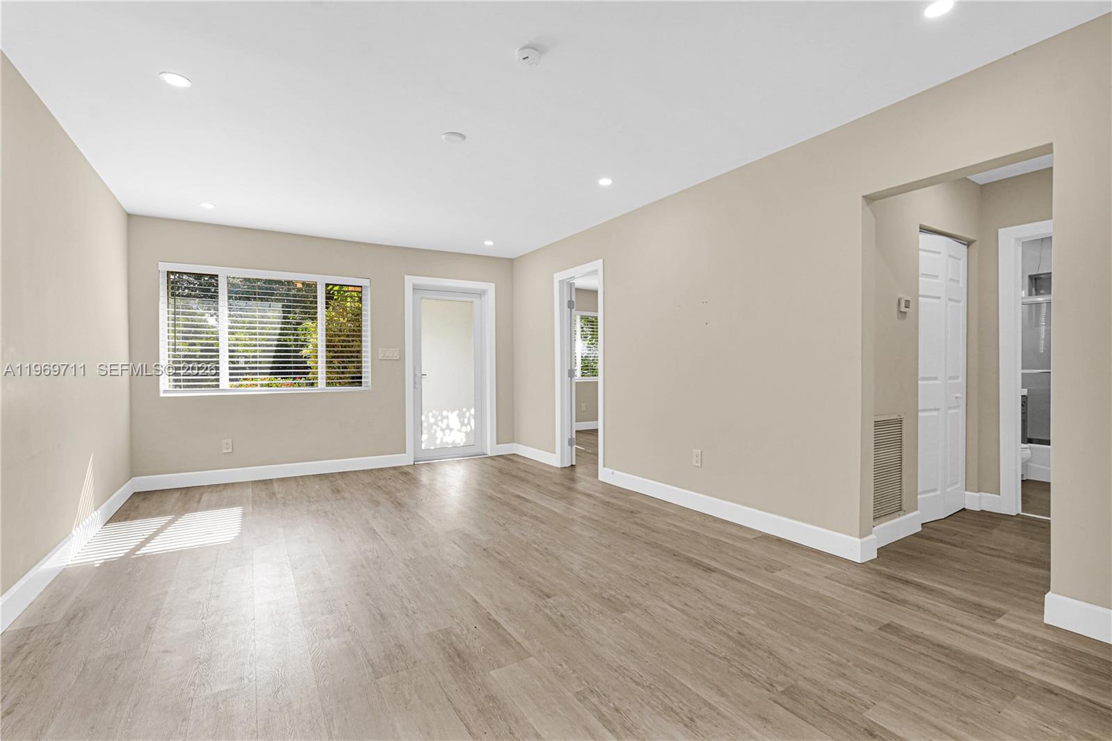 11919 NE 8th Ave Biscayne Park, FL 33161