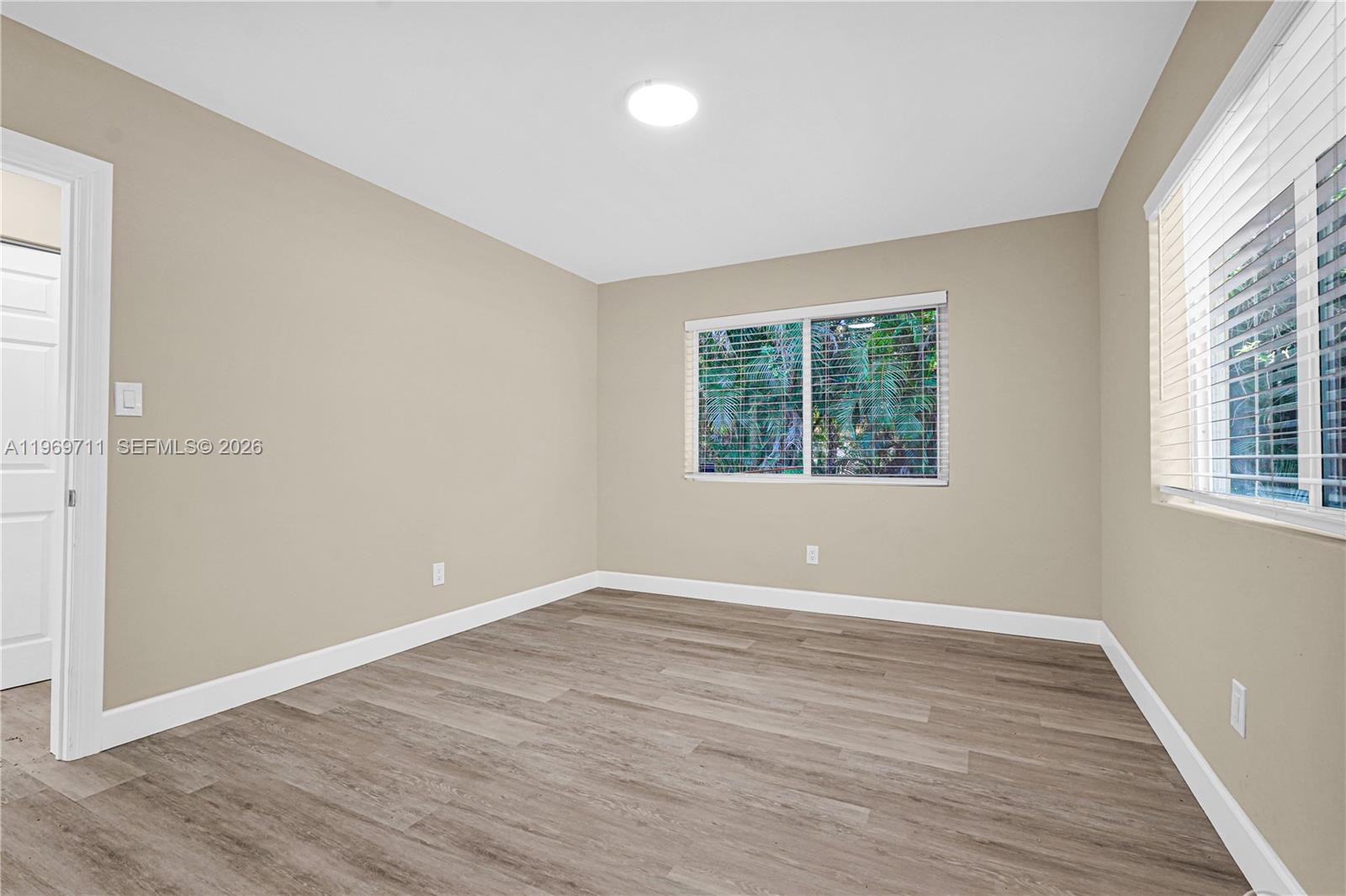 11919 NE 8th Ave Biscayne Park, FL 33161