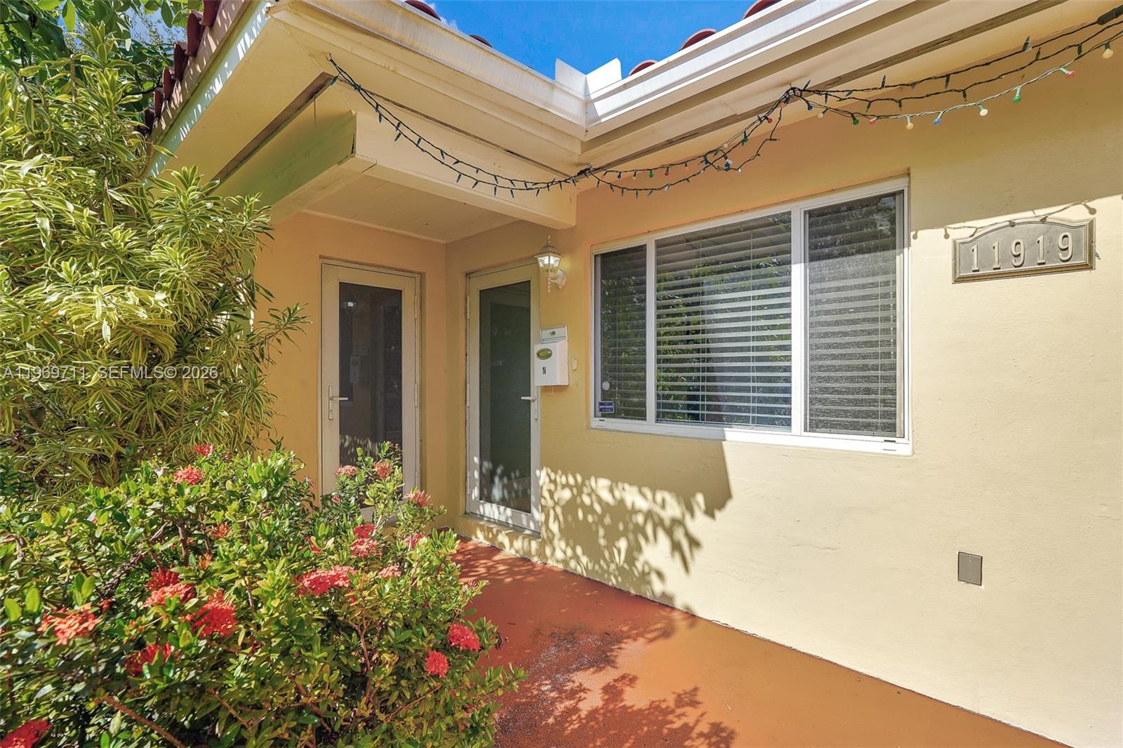 11919 NE 8th Ave Biscayne Park, FL 33161