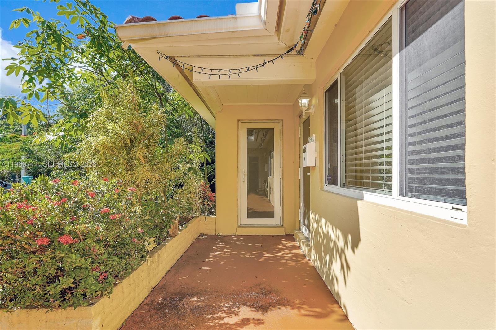 11919 NE 8th Ave Biscayne Park, FL 33161