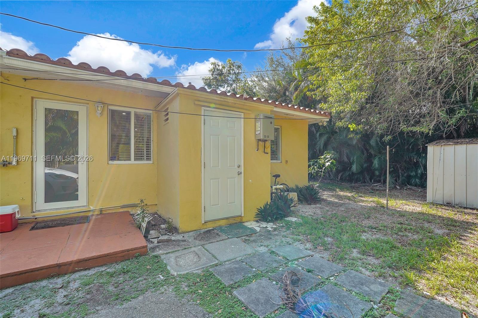 11919 NE 8th Ave Biscayne Park, FL 33161