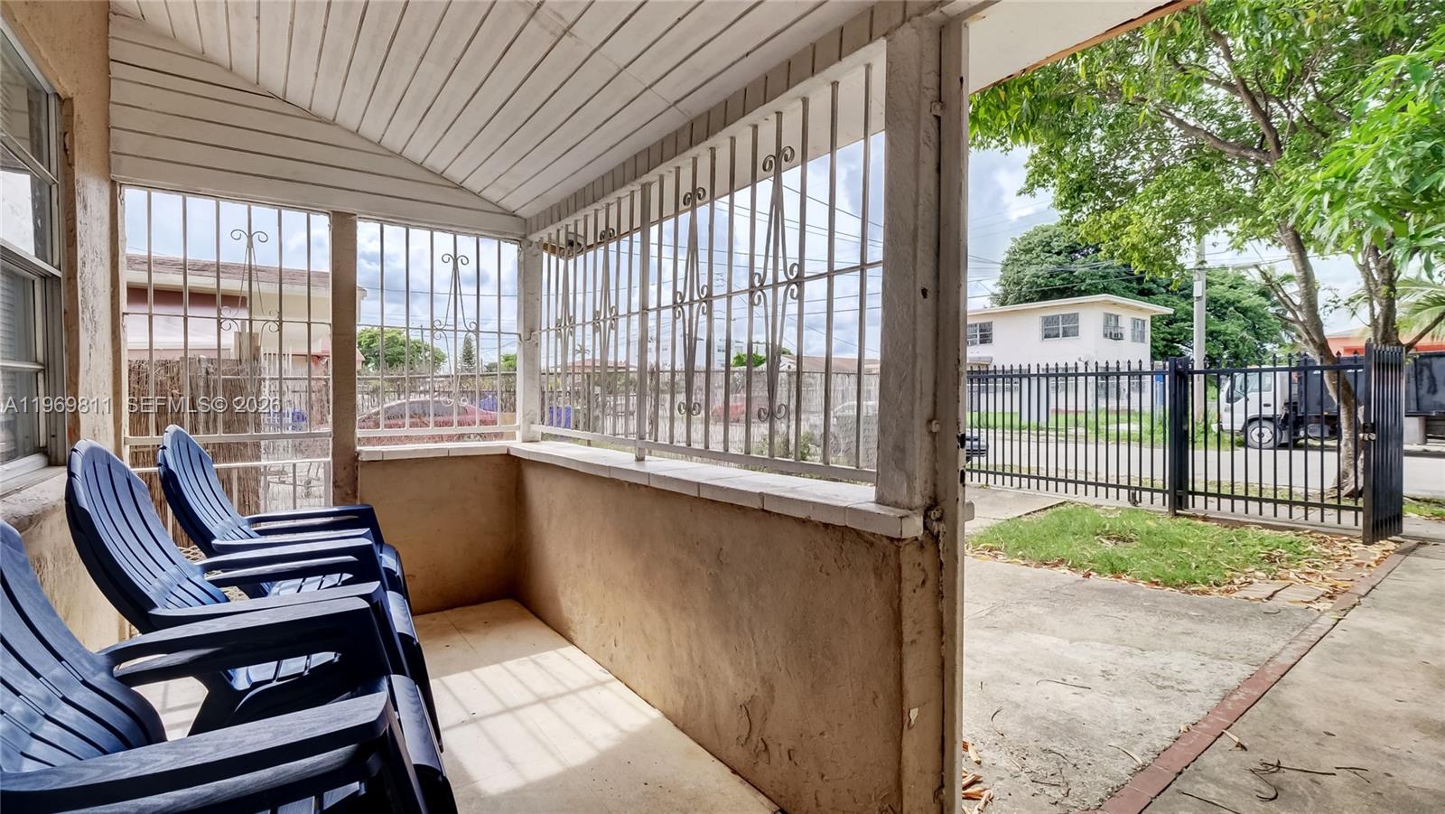 2142 NW 33rd St Miami, FL 33142