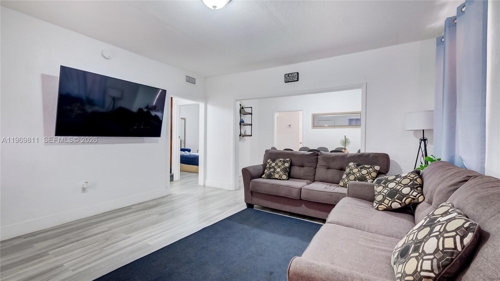 2142 NW 33rd St Miami, FL 33142