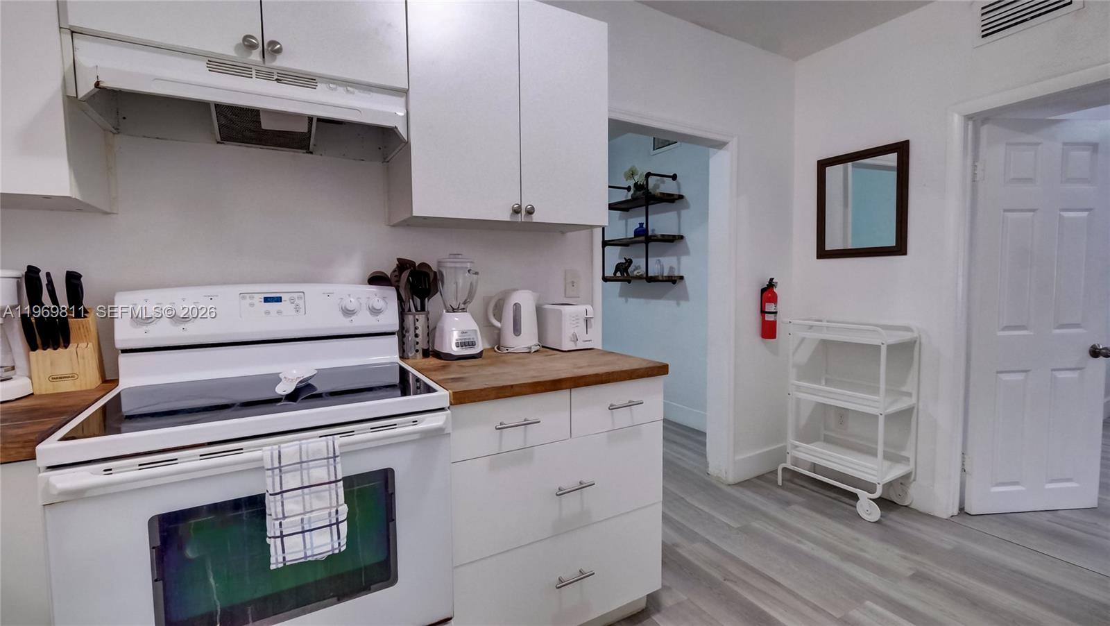 2142 NW 33rd St Miami, FL 33142