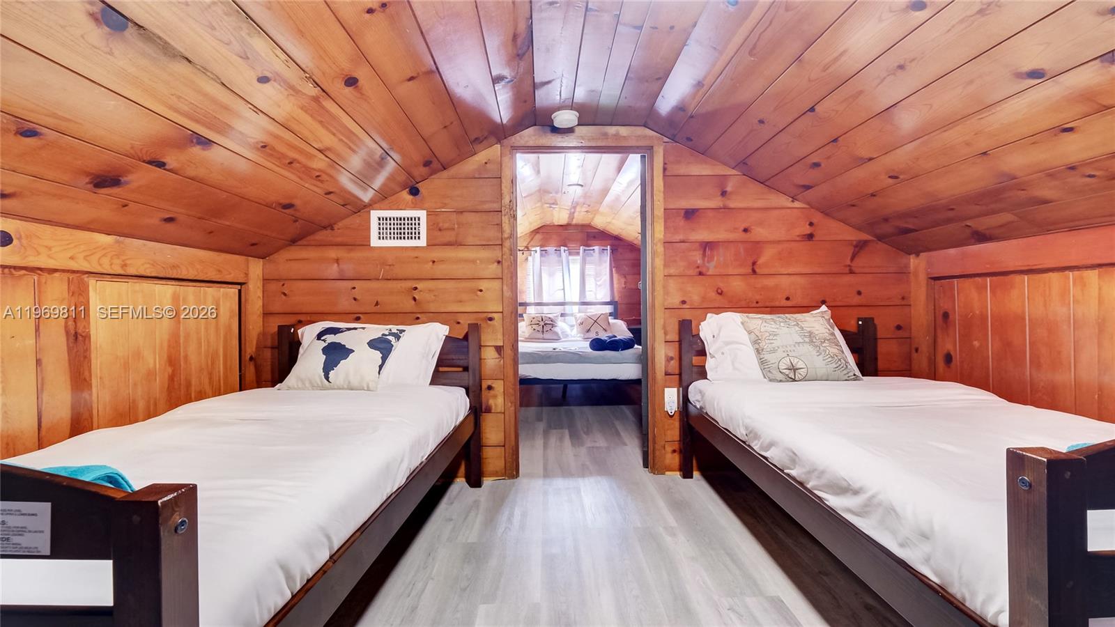 2142 NW 33rd St Miami, FL 33142