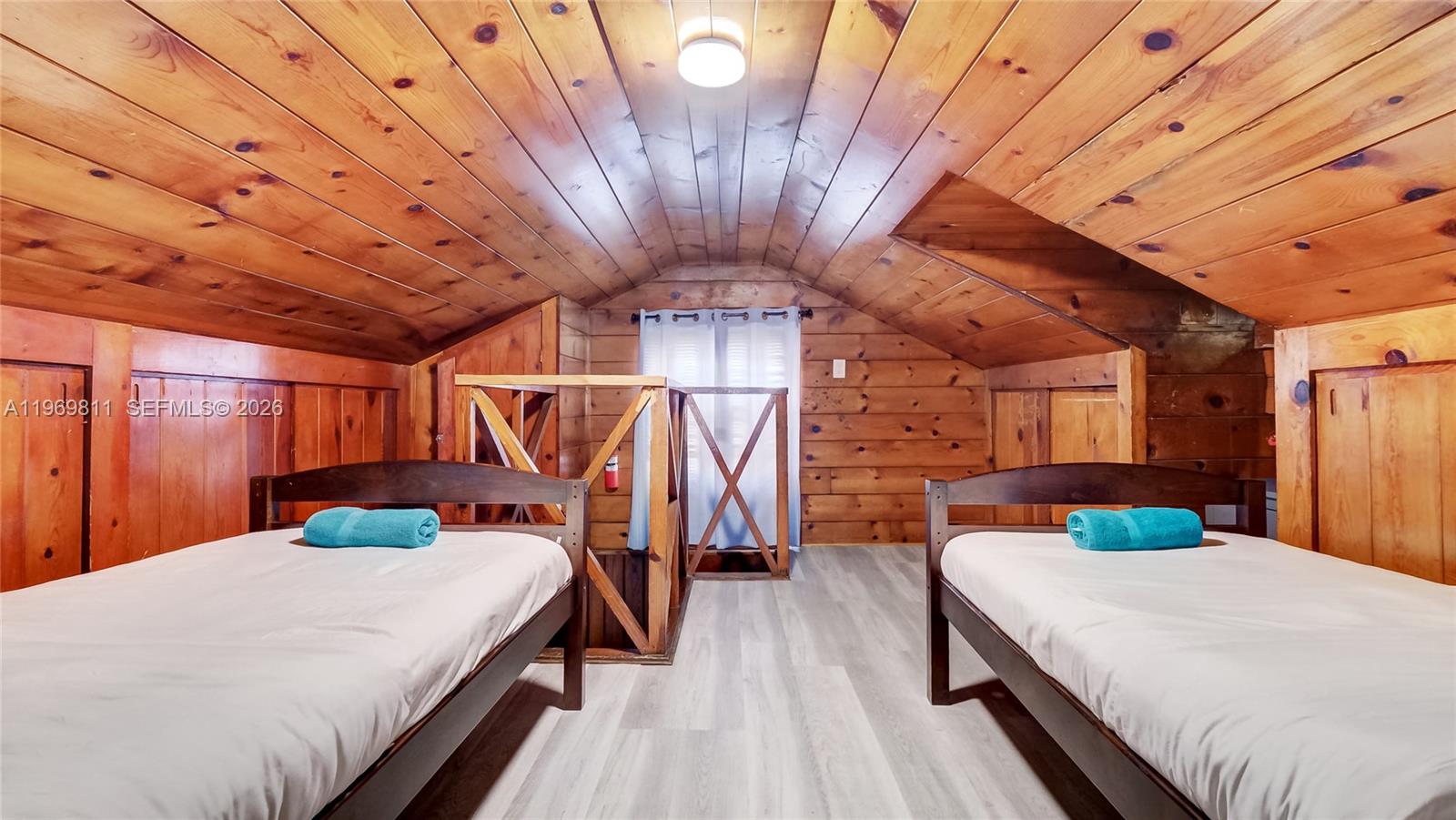 2142 NW 33rd St Miami, FL 33142