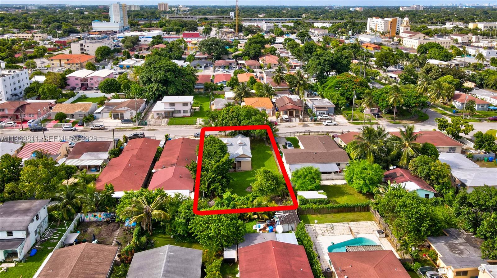 2142 NW 33rd St Miami, FL 33142