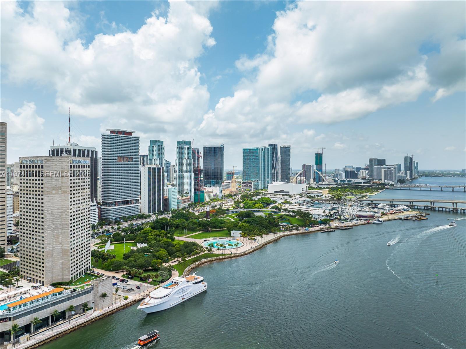 50 Biscayne Blvd #3106 Miami, FL 33132