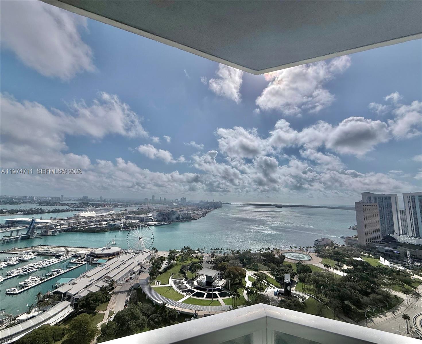 244 Biscayne Blvd #3403