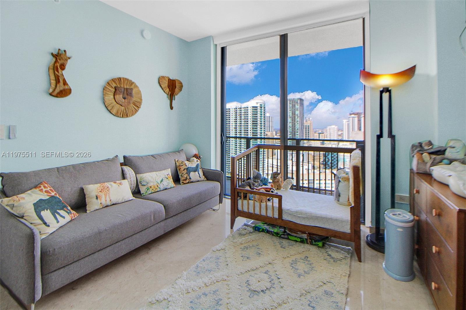 68 SE 6th St #2612 Miami, FL 33131